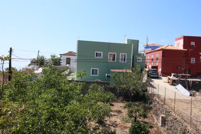 House with separate apartment and garden El Paso La Palma