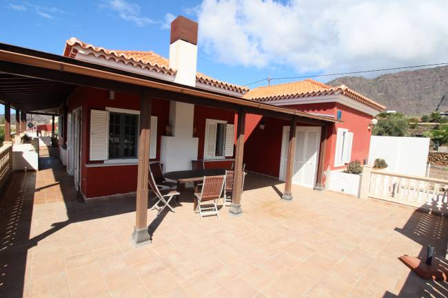Big villa with pool and many extras La Caldera Los Llanos de Aridane